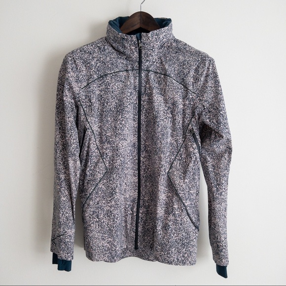 lululemon athletica Jackets & Blazers - Lululemon Lightweight Shell Jacket